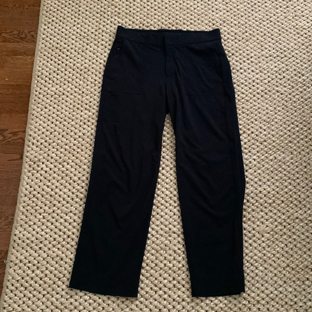 Light Weight Athleta pants with zipper